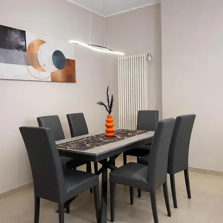 A Casa Di Alessia - Vomero Alto Napoli