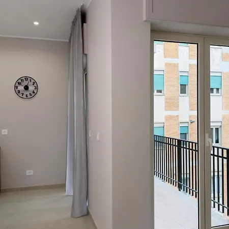 A Casa Di Alessia - Vomero Alto Bed & Breakfast *