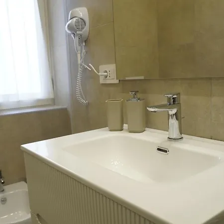 Bed & Breakfast A Casa Di Alessia - Vomero Alto Napoli
