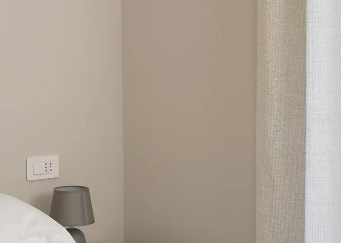 A Casa Di Alessia - Vomero Alto Alojamento de Acomodação e Pequeno-almoço *