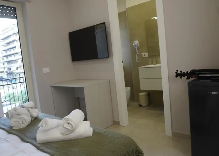 Alojamento de Acomodação e Pequeno-almoço A Casa Di Alessia - Vomero Alto *